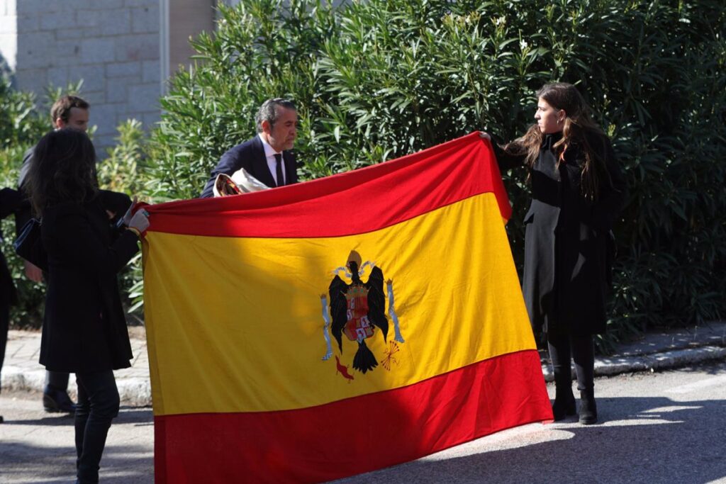 La Ley para Disolver Asociaciones Franquistas Se Presenta en el Pleno del Congreso: Requiere Mayoría Absoluta