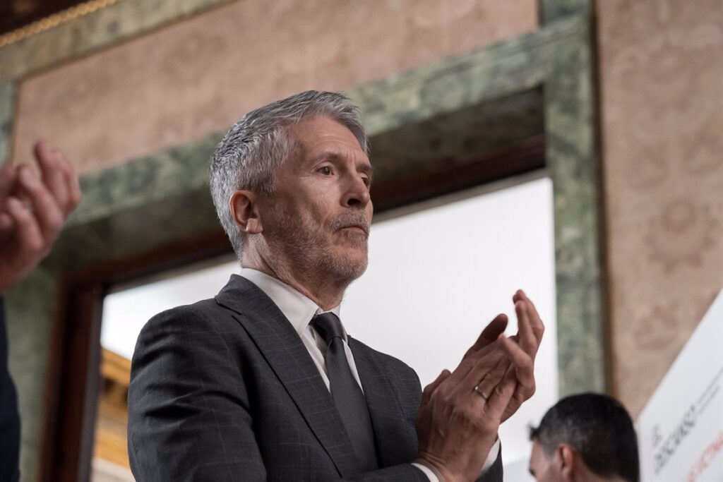 Marlaska critica al juez Peinado por interrogar a Bolaños sin petición de las partes y califica su instrucción como 'sin objeto'