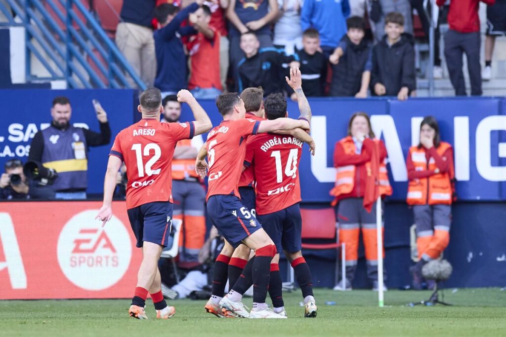 Osasuna avanza hacia Europa mientras el Leganés mantiene a raya al Girona.