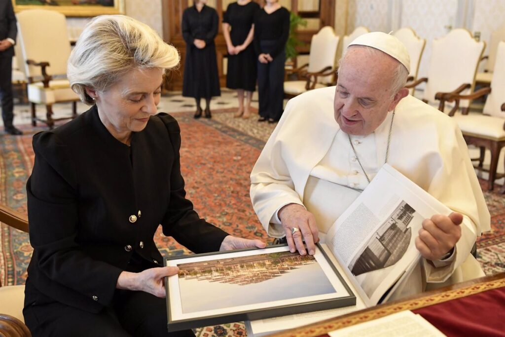 Zelenski Agradece a Trump por un Encuentro 'Potencialmente Histórico' en el Vaticano: Impacto y Repercusiones