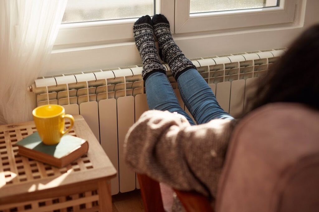 ¿Qué implican los pies fríos y las piernas pesadas? Podrían ser indicios de un problema más serio.