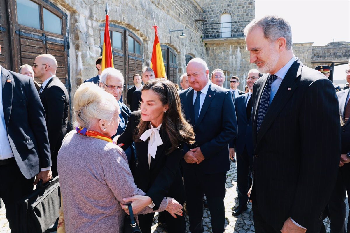 80 Aniversario de la Liberación de Mauthausen: Los Reyes Rinden Homenaje a las Víctimas Españolas