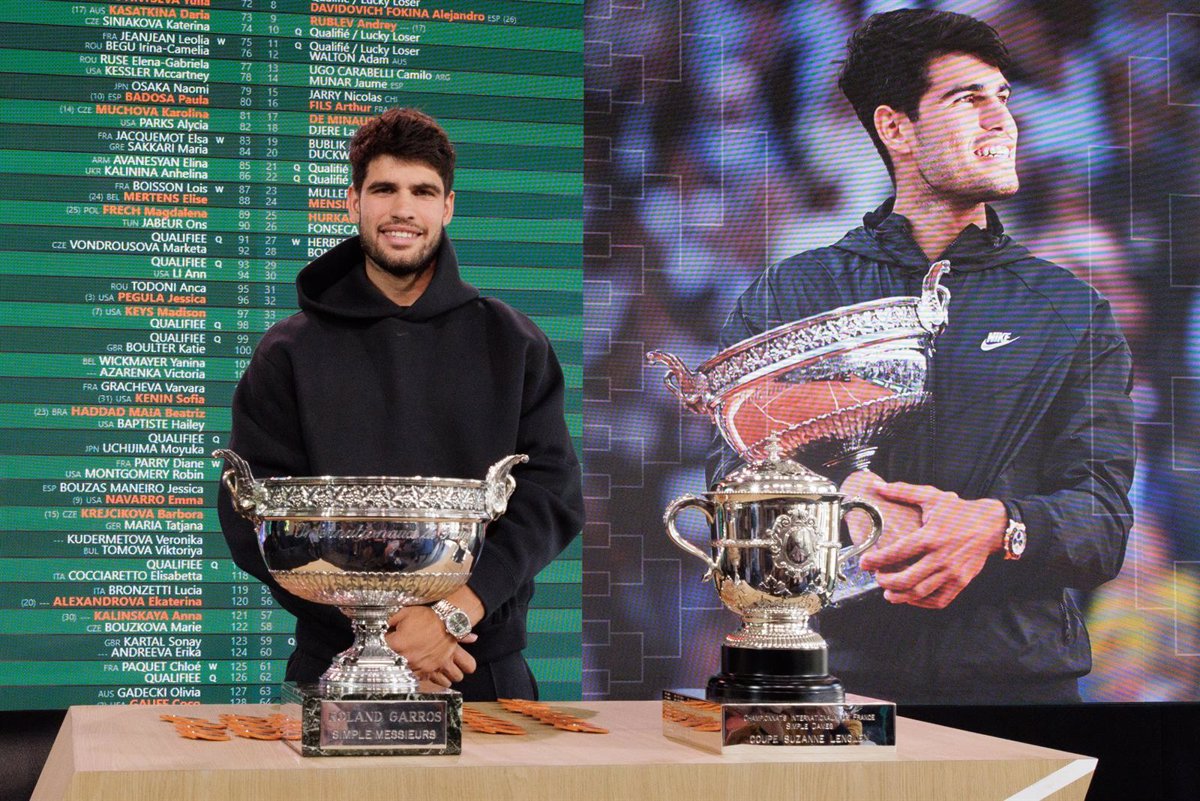 Alcaraz comenzará Roland Garros frente a Zeppieri tras la baja de última hora de Nishikori.