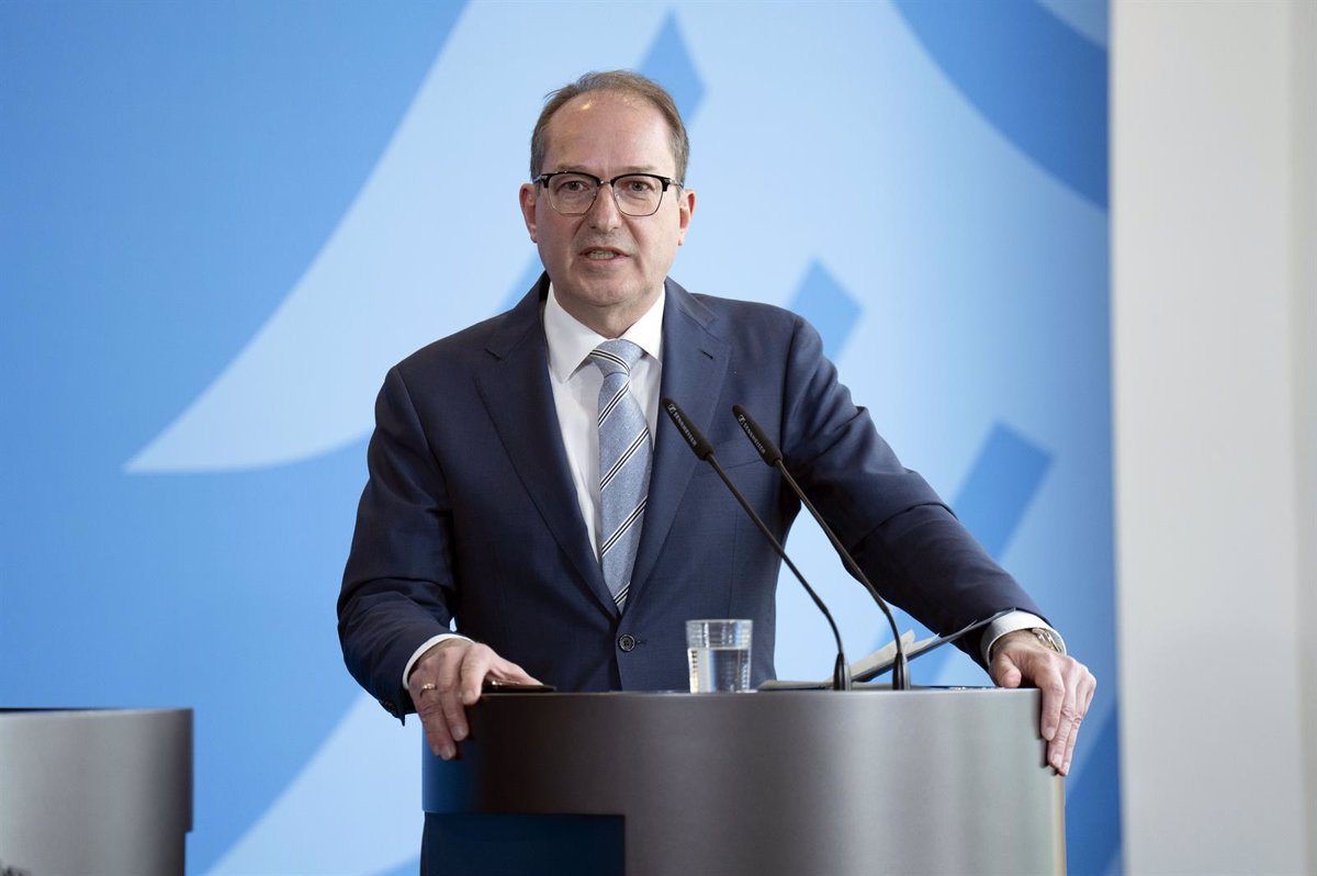 Alemania Prohíbe Movimiento Asociado a Ciudadanos del Reich, Grupo Ultraderechista