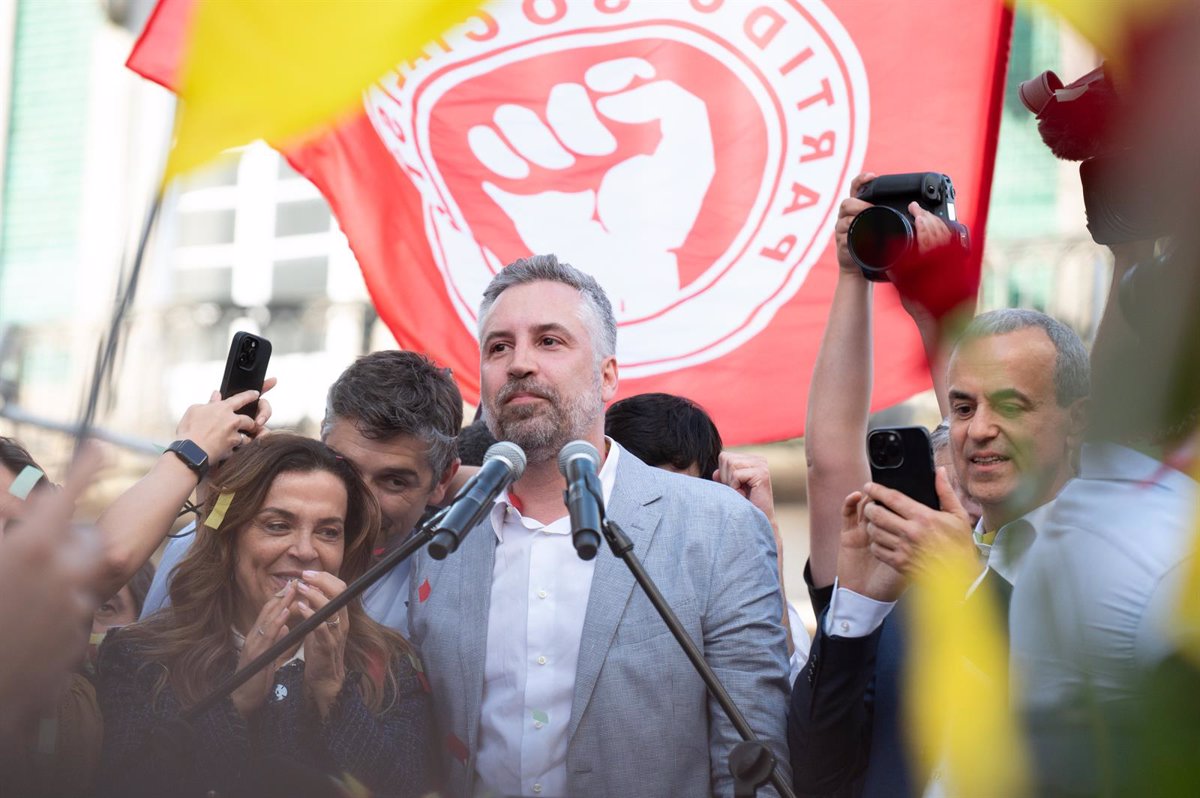 Candidato Socialista Portugués Insta a Movilización Contra el 'Gobierno Radical' de Derecha y Liberales