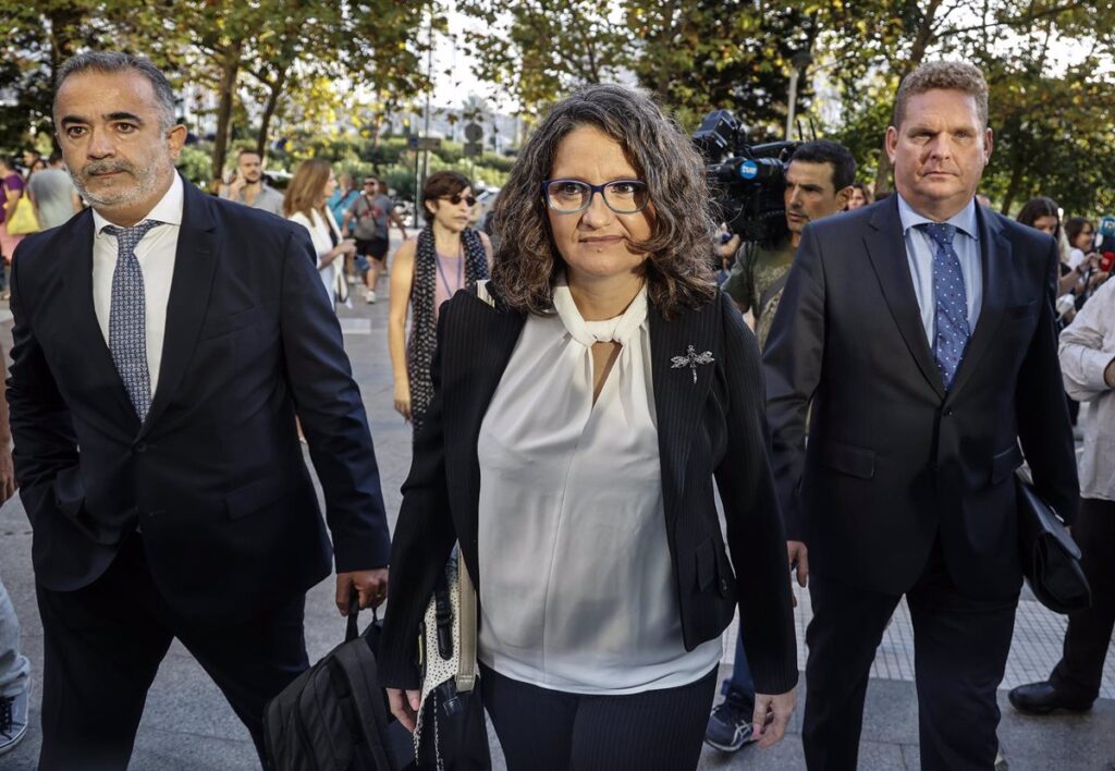 Claro, aquí tienes una versión optimizada para SEO:
"La Audiencia Procesa a Oltra y Sus Ex Altos Cargos: Archivo de Caso para Ex Directora Territorial"