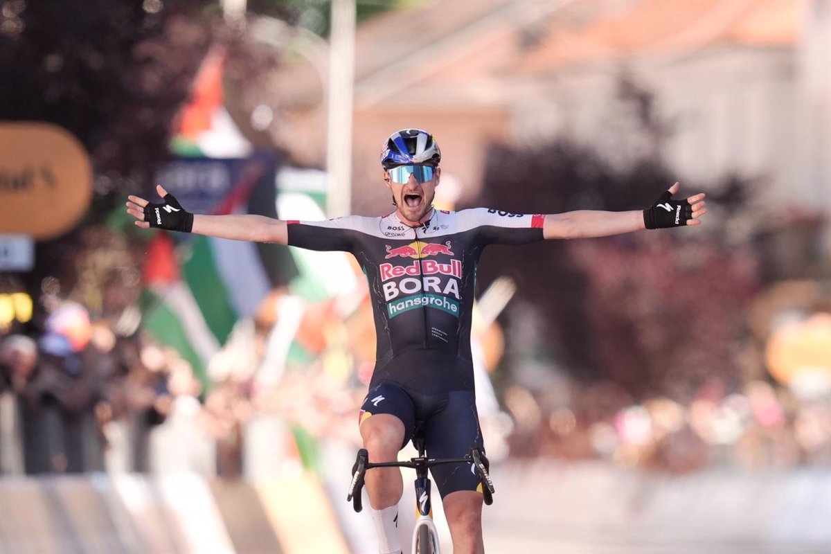 Denz se escapa y Ayuso se retira antes de la decisión sobre el Giro