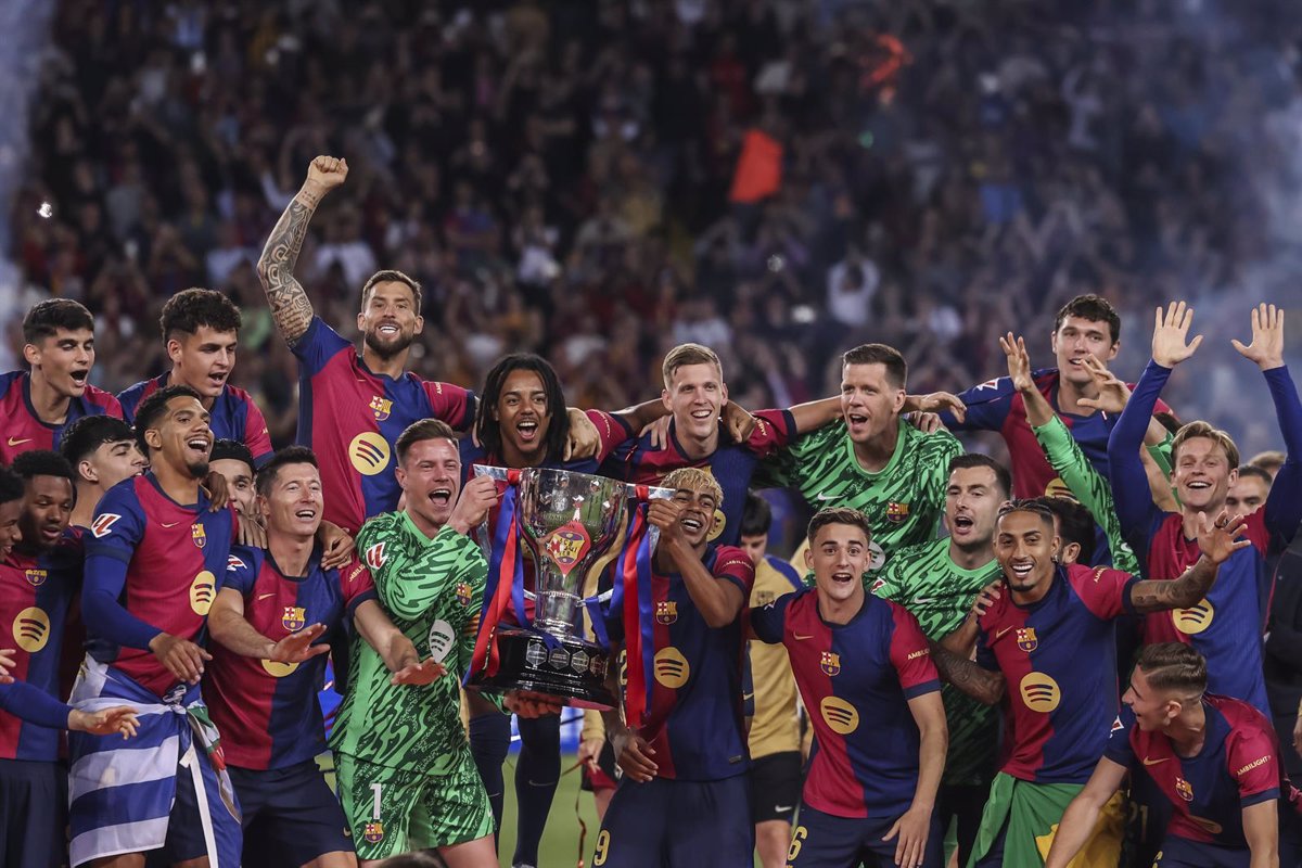 El Barça pone fin a la celebración de la Liga y el triplete nacional.