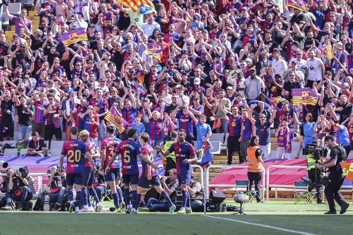 El Barça se aferra a las remontadas para acariciar LaLiga EA Sports