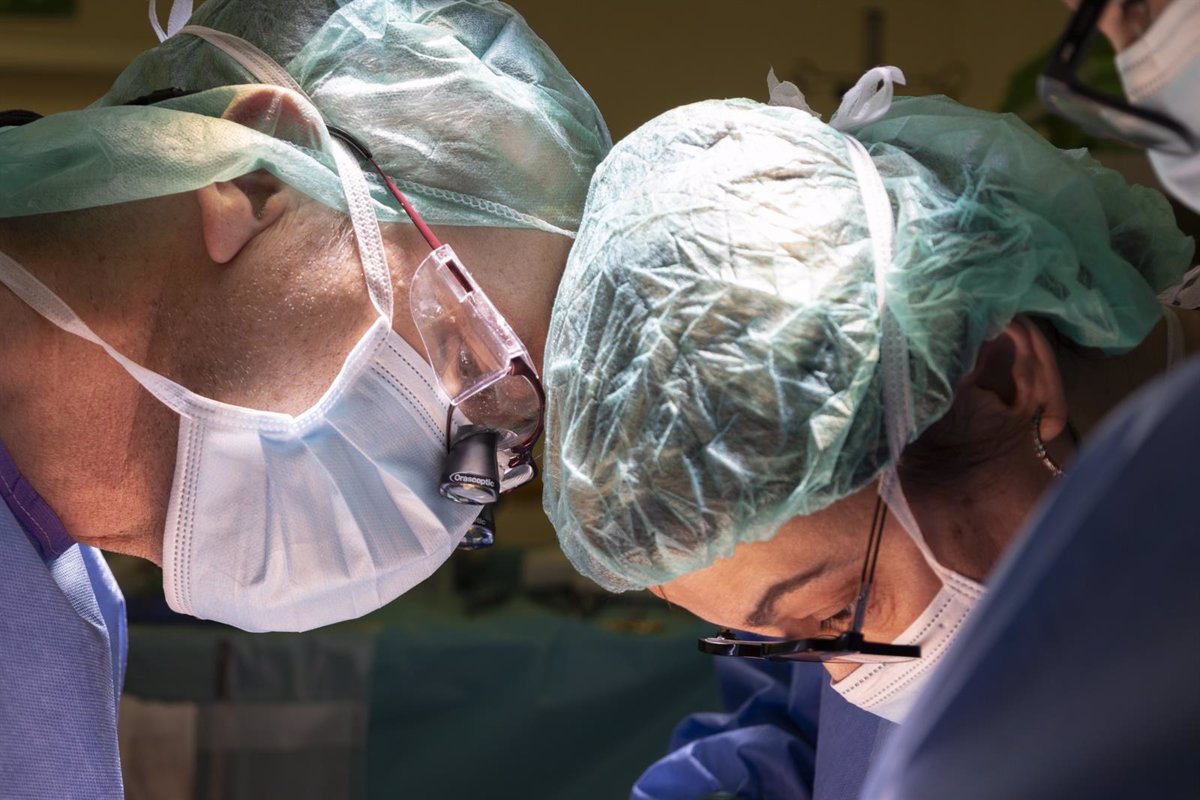 El Hospital de Bellvitge implementa una innovadora técnica para extirpar un cáncer de páncreas previamente inoperable.
