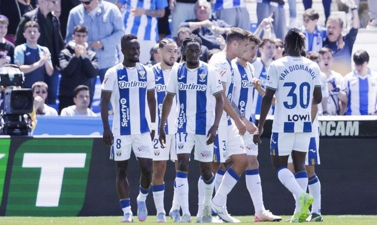El Leganés lucha por mantenerse en Primera, mientras el Alavés deja la puerta entreabierta en San Mamés