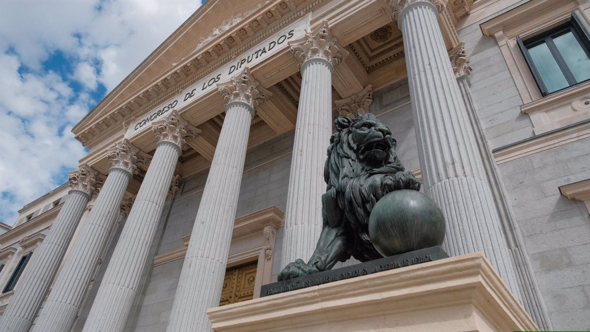 El PSOE busca apoyo del Congreso para legislar sobre la regulación de los profesionales en criminología