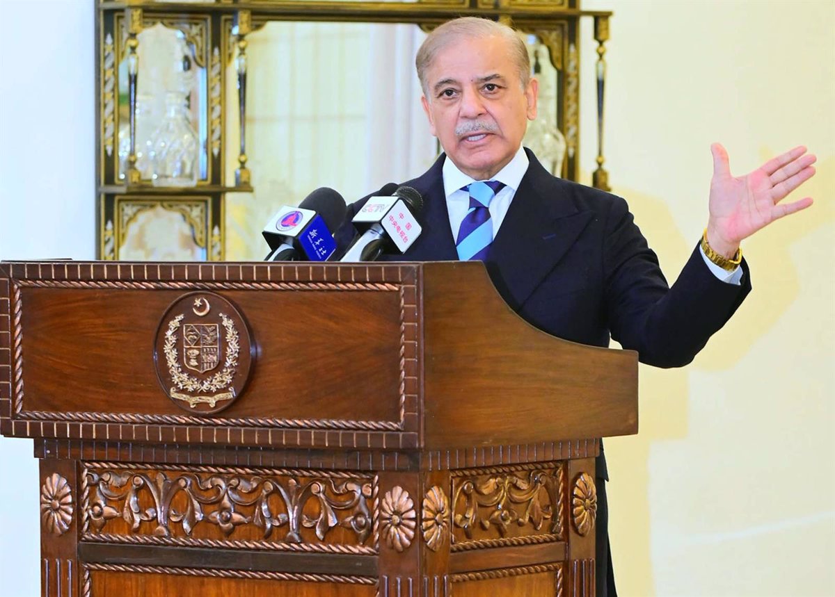 El Primer Ministro de Pakistán Anuncia una 'Victoria Nacional' en Cachemira: Implicaciones y Reacciones