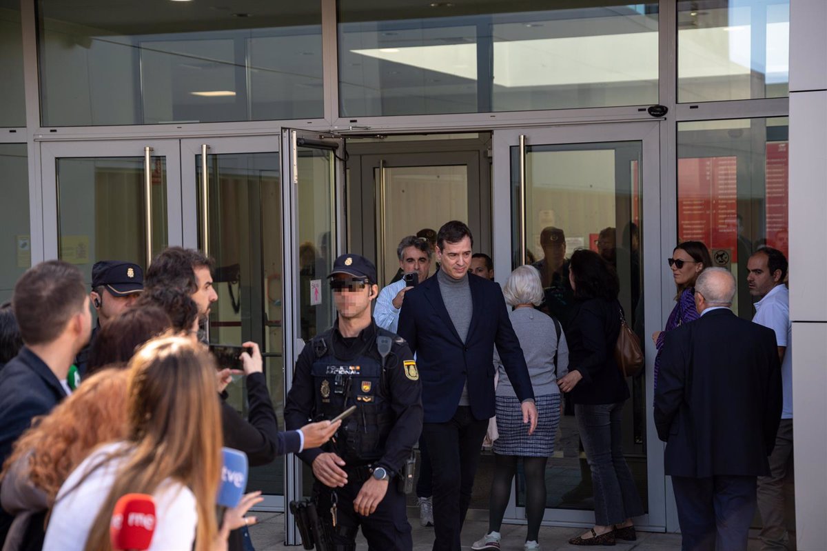 El hermano de Pedro Sánchez solicita a la jueza que acepte el recurso de la Fiscalía y cierre el caso