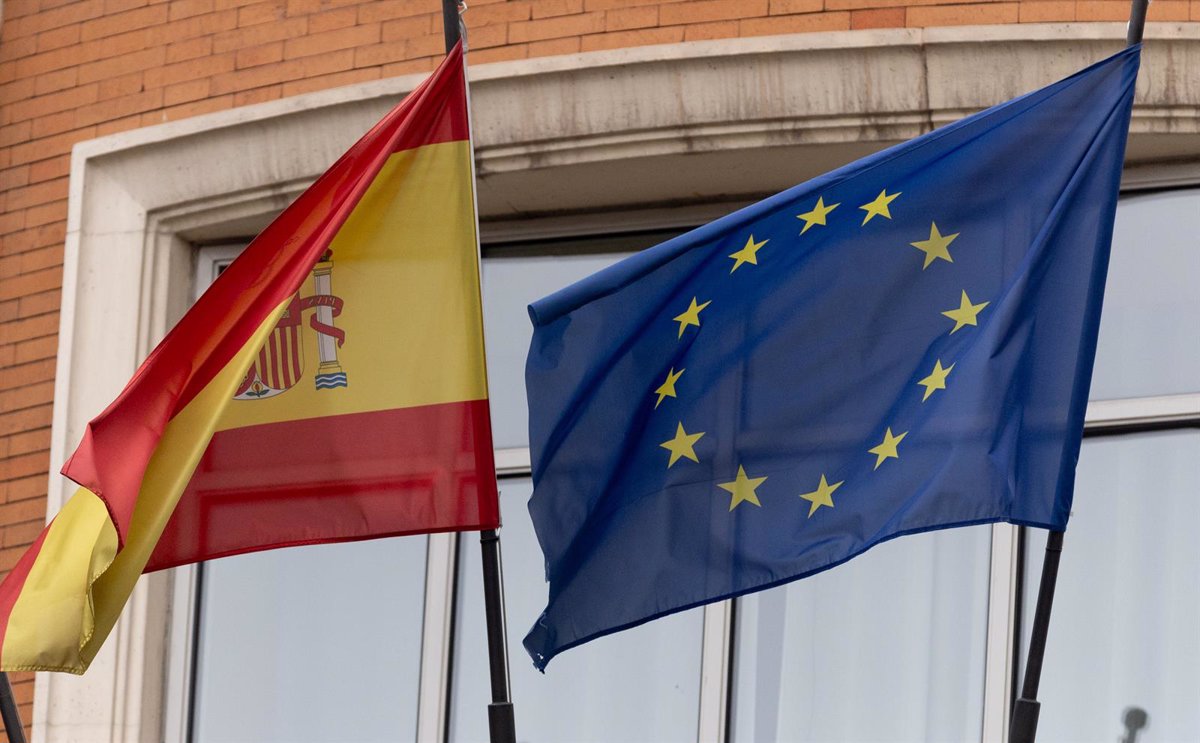España Propondrá Oficialidad Parcial del Catalán, Euskera y Gallego en 2027 para Atraer el Apoyo de la UE