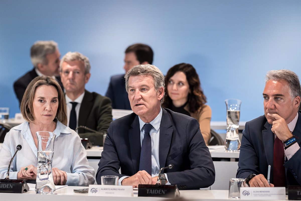 Feijóo Lanza el Congreso del PP como Clave para "Salvar a España de Sánchez": "Ellos Son el Pasado, Nosotros Somos el Futuro"