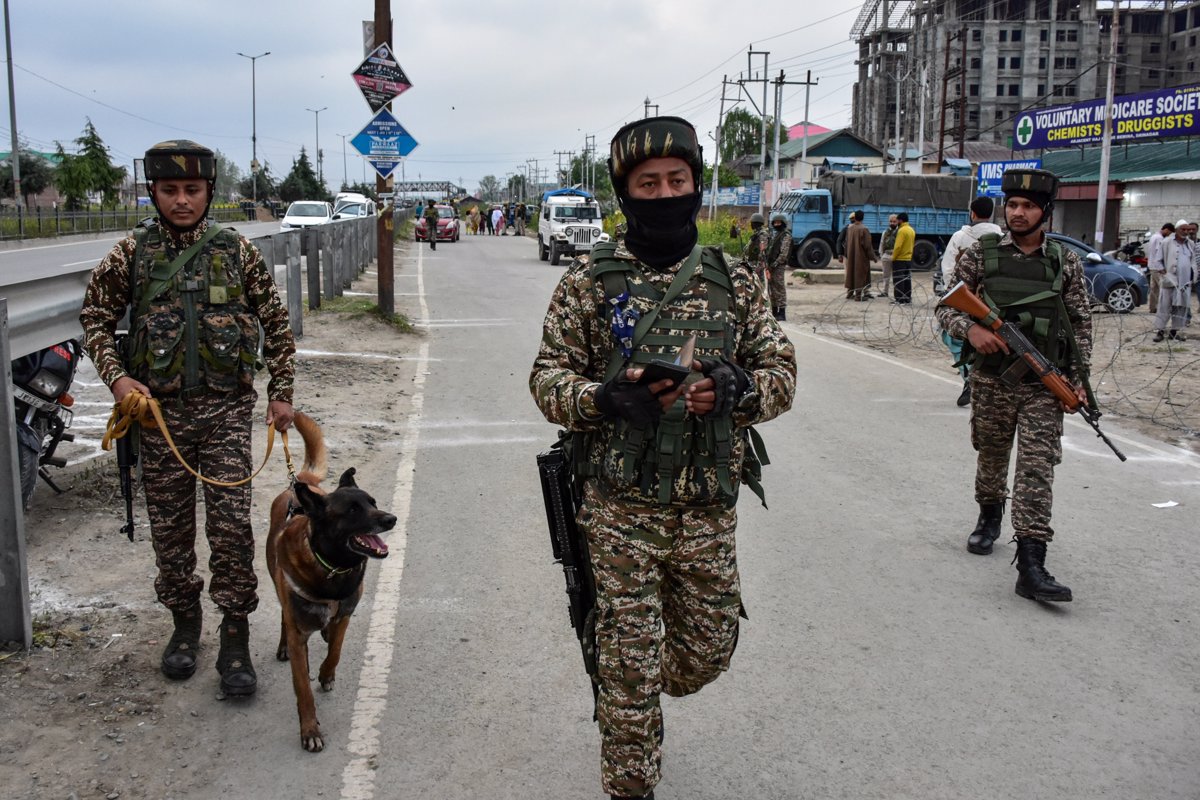 India Realiza Ataques Aéreos a Infraestructuras Terroristas en Pakistán: Últimas Noticias y Análisis