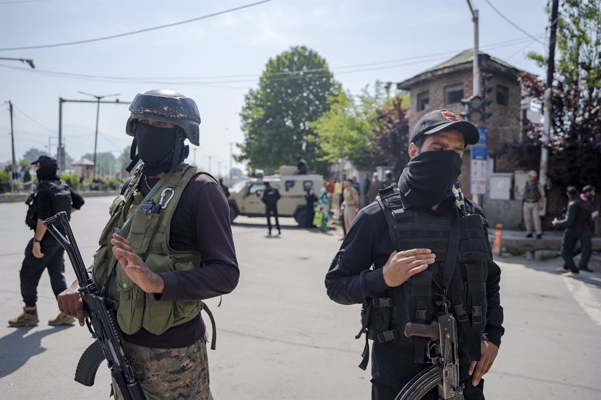 India Suspende Importaciones de Pakistán por Crisis en Cachemira: Impacto y Consecuencias