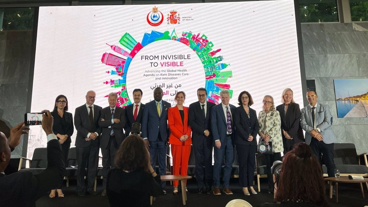 La OMS declara las enfermedades raras como prioridad global en salud pública durante la Asamblea Mundial de la Salud.