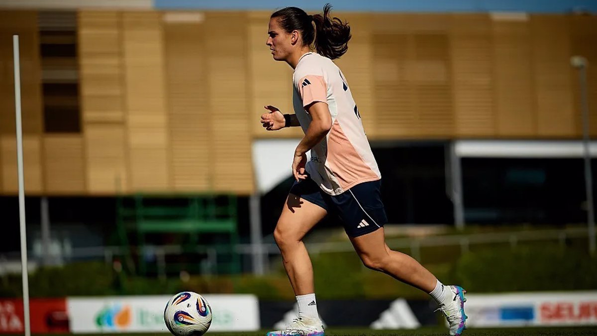 Laia Codina queda fuera de la convocatoria para los partidos contra Bélgica e Inglaterra.