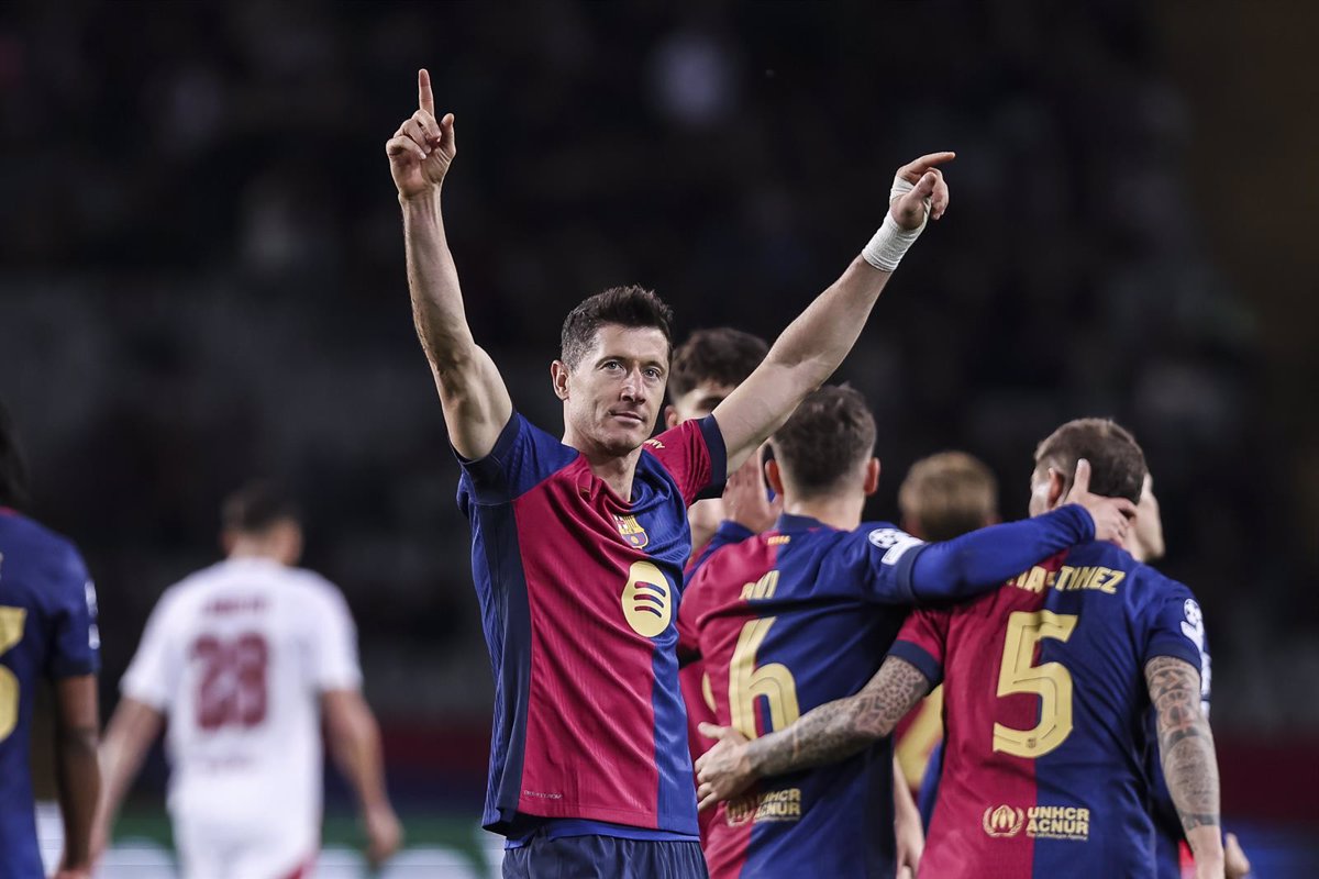 Lewandowski recibe el alta y se convierte en la principal novedad del Barça para Milán.
