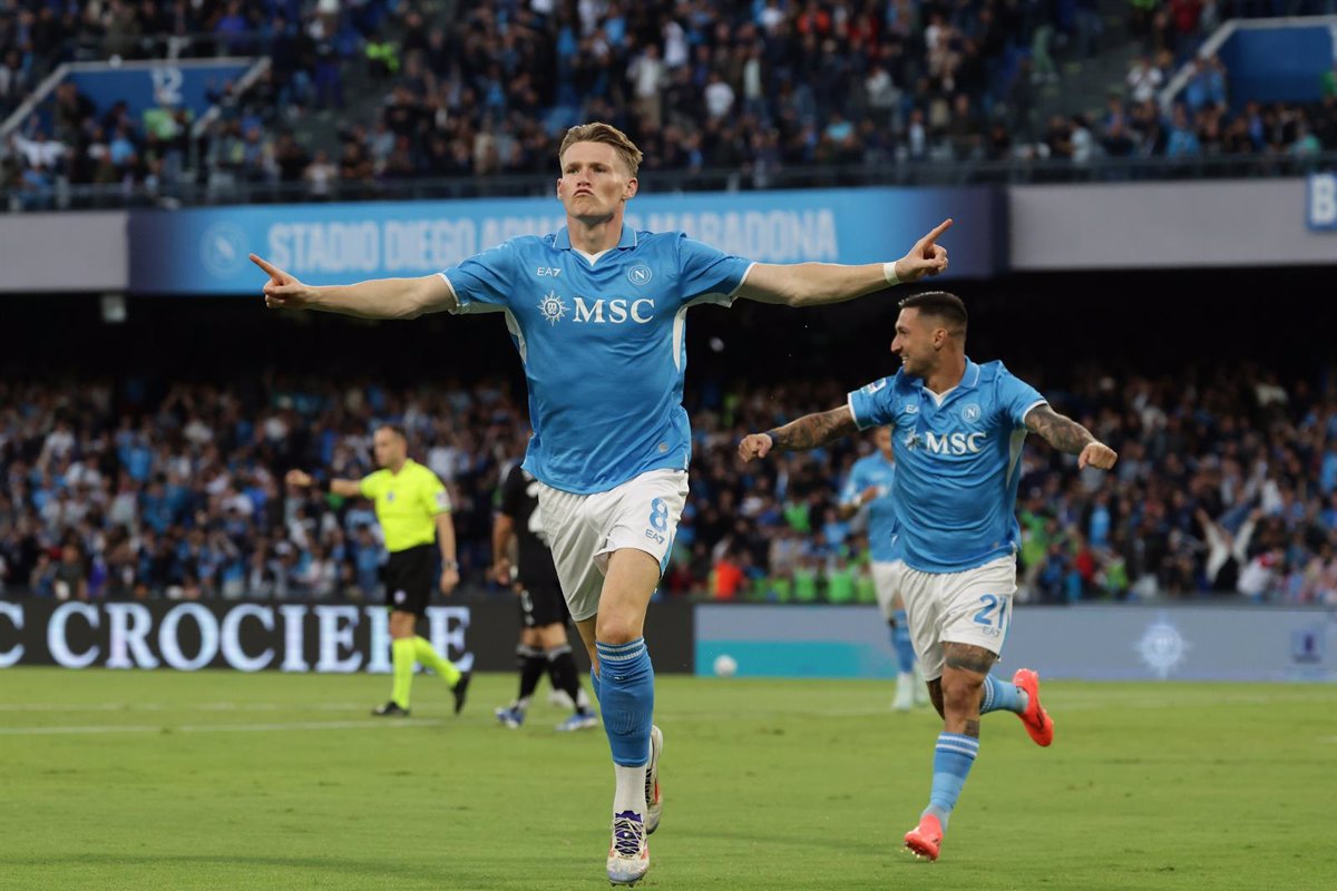 McTominay y Lukaku llevan al Nápoles a su cuarto título de la Serie A.