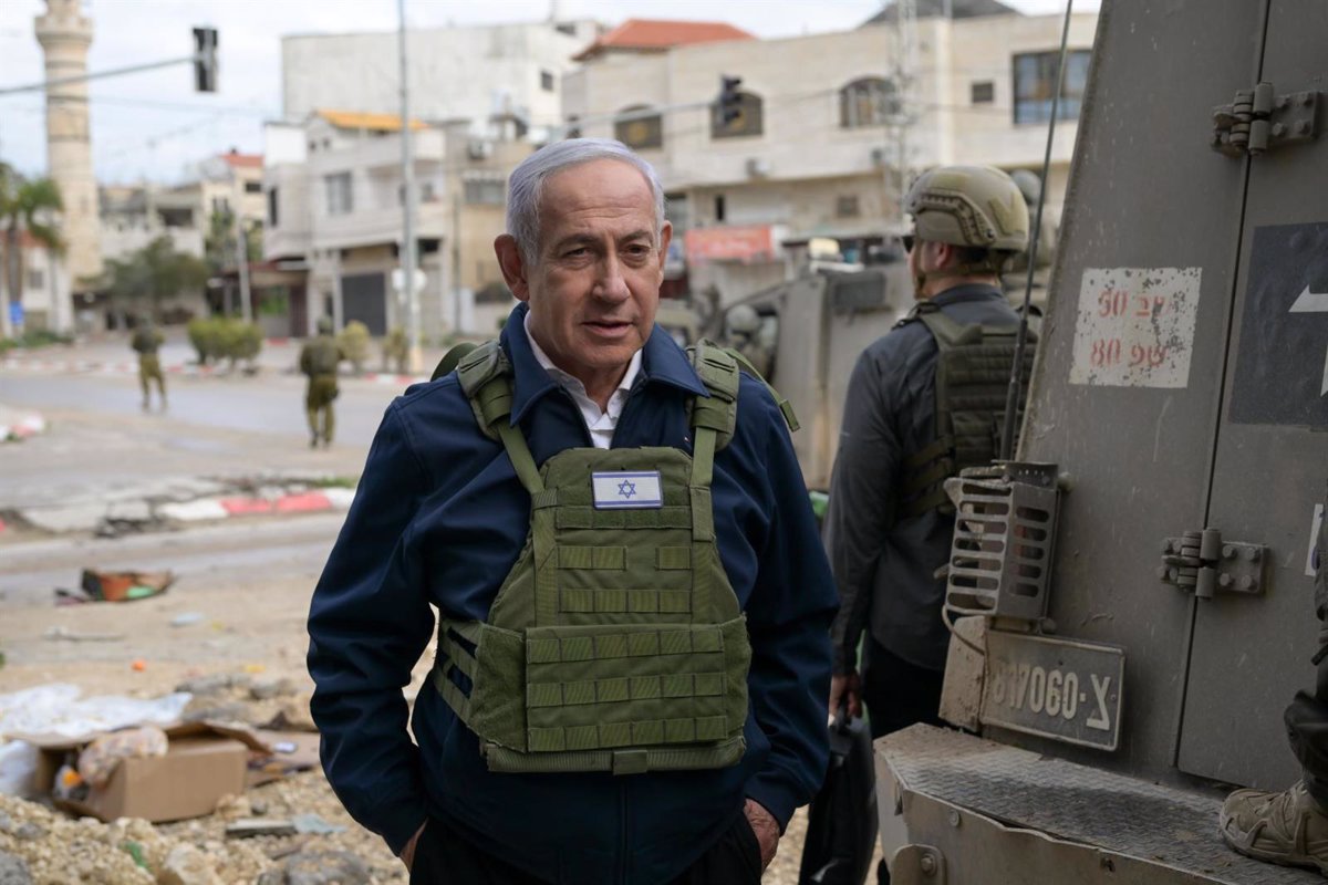 Netanyahu Advierte sobre Posibles Nuevos Traslados de Población en Gaza durante la Intensa Ofensiva Israelí
