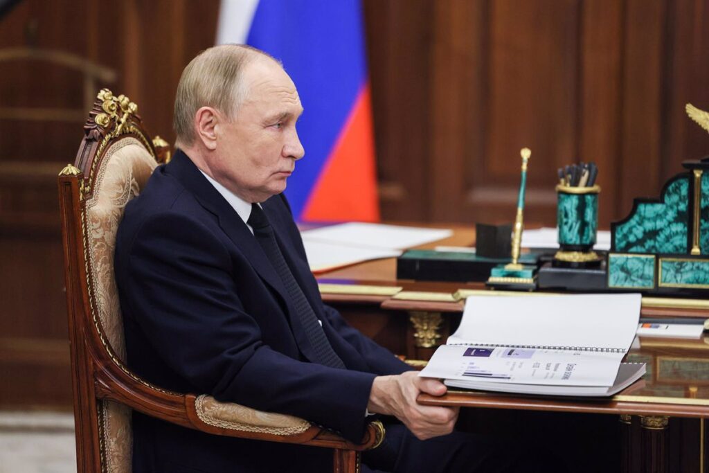 Putin Revela que Hasta 60,000 Personas se Alistan Mensualmente 'Voluntariamente' para Combatir en Ucrania