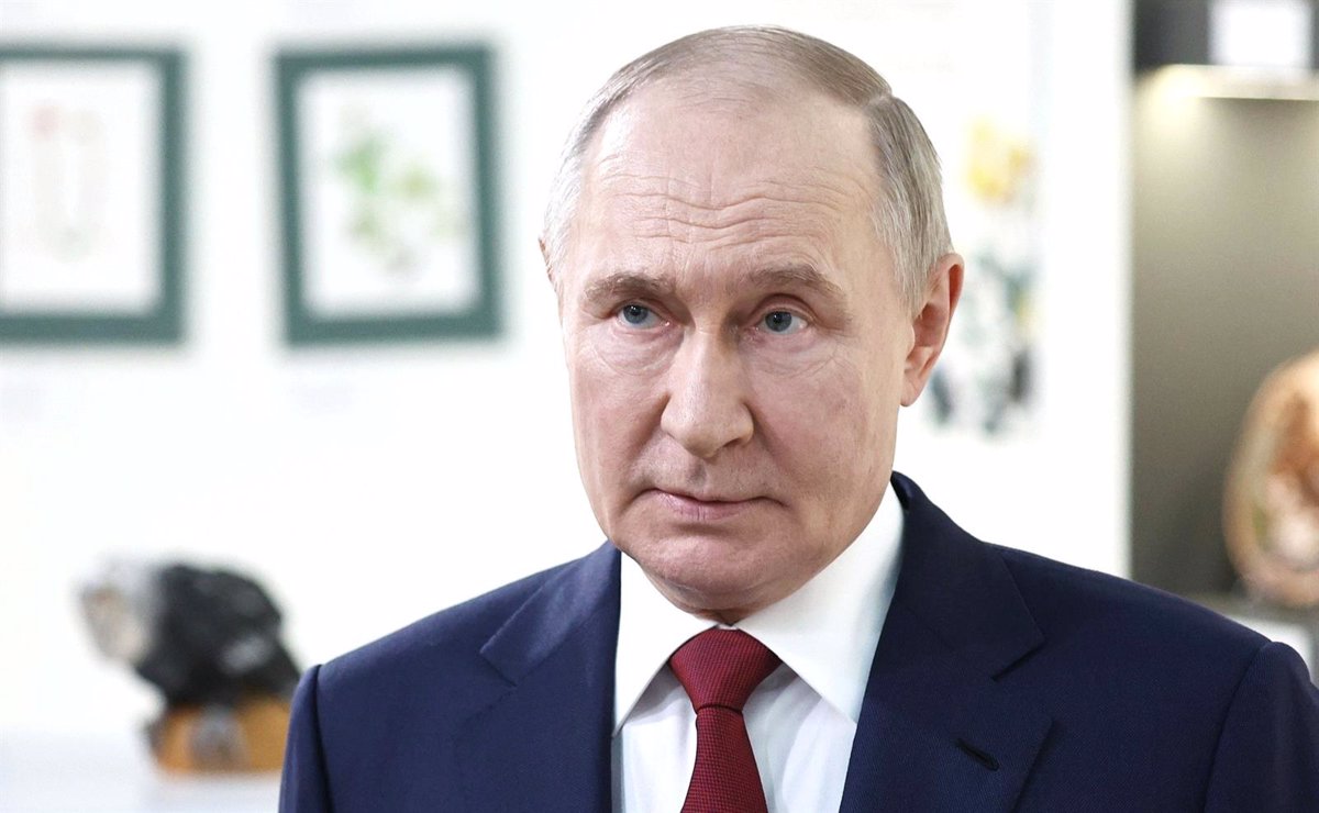 Putin realiza su primera visita a Kursk tras la expulsión de tropas ucranianas por el Ejército ruso