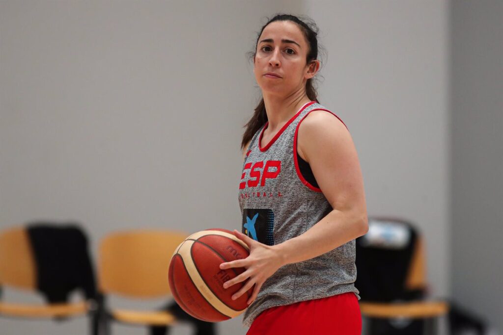 Silvia Domínguez se retira del baloncesto después de 21 temporadas en la élite.