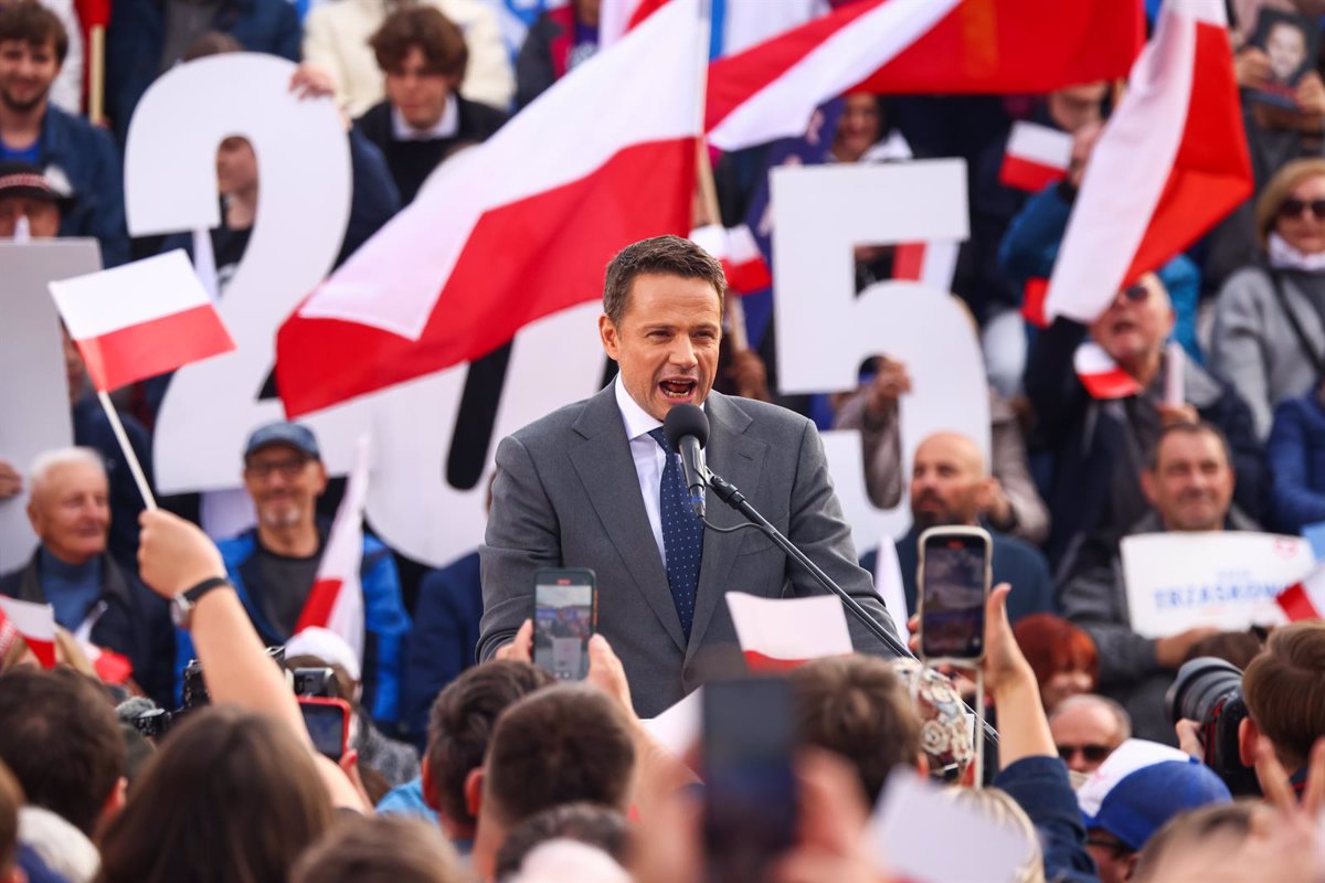 Trzaskowski, el Europeísta, y Nawrocki, el Euroescéptico: Competencia por la Presidencia de Polonia Según Resultados de la Encuesta