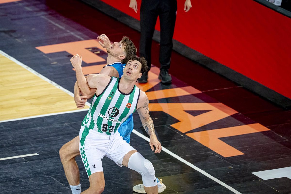 El Betis domina al Estudiantes y avanza a la final por el ascenso a la Liga Endesa