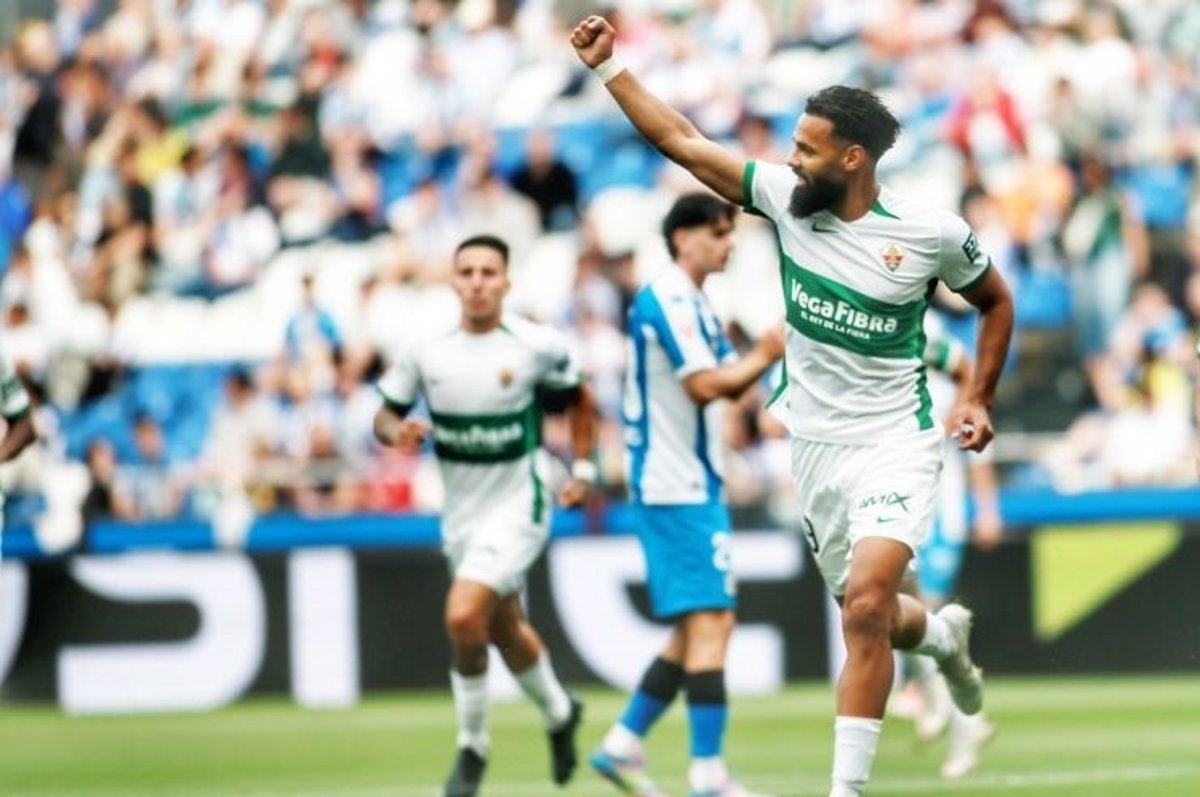El Elche logra el ascenso directo a Primera en Riazor