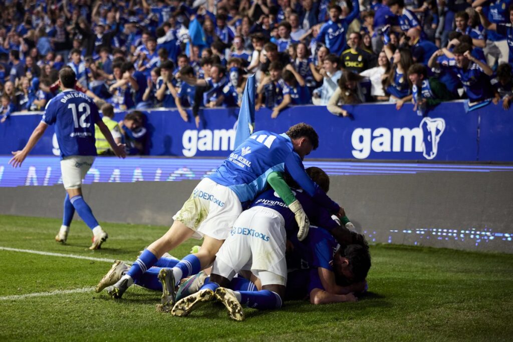 El Oviedo regresa a Primera tras 24 años de espera