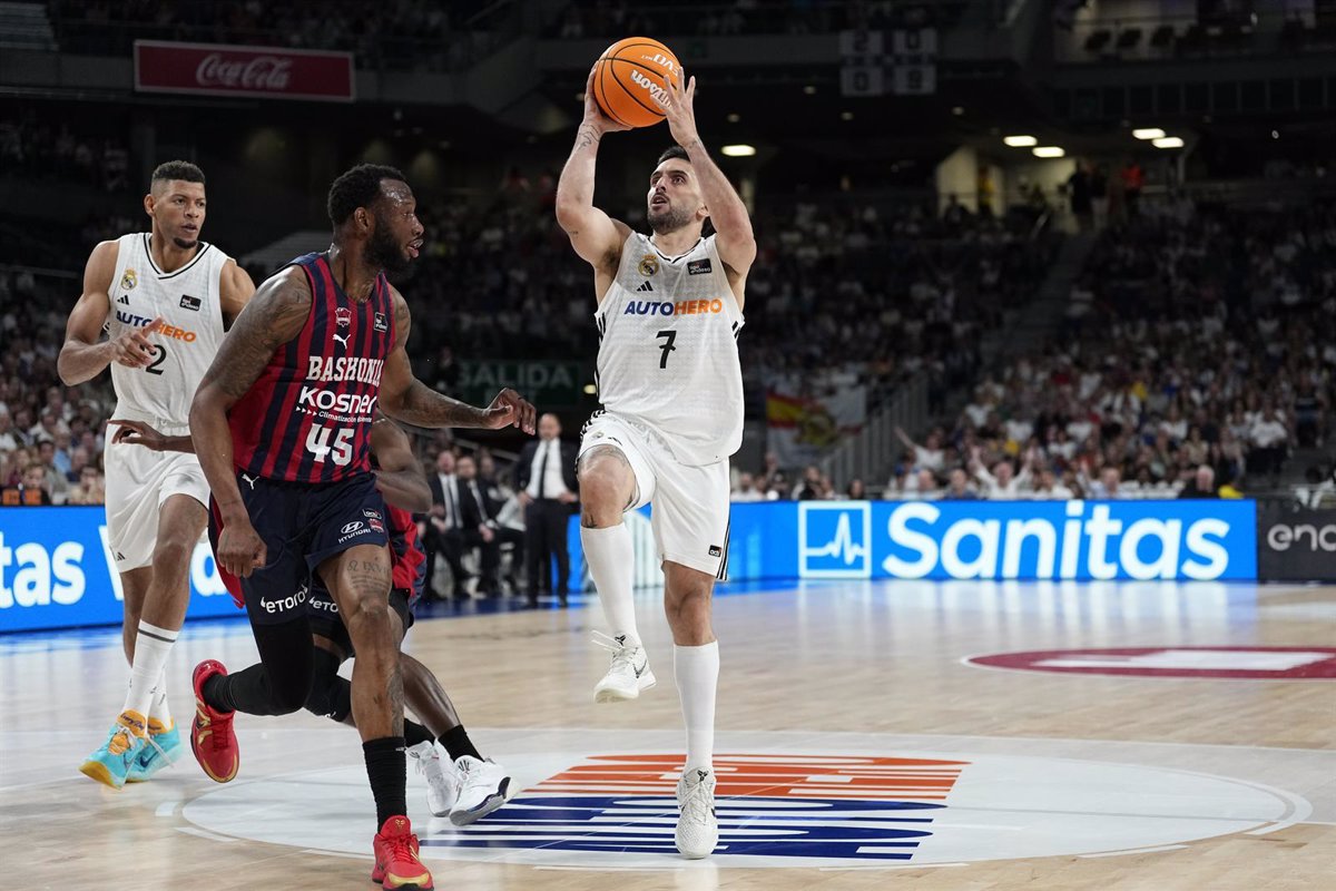 El Real Madrid avanza rápidamente a las semifinales de la Liga Endesa desde el Buesa Arena.
