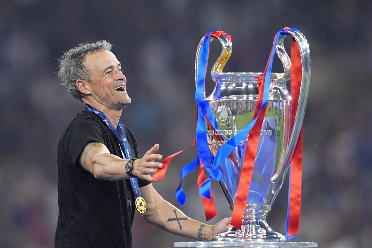 Otorgaría el Balón de Oro a Dembélé por su destacada actuación defensiva en la final