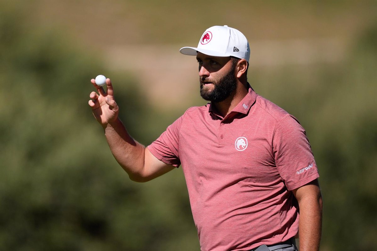 Rahm se lleva la primera batalla ante el desafiante Oakmont.