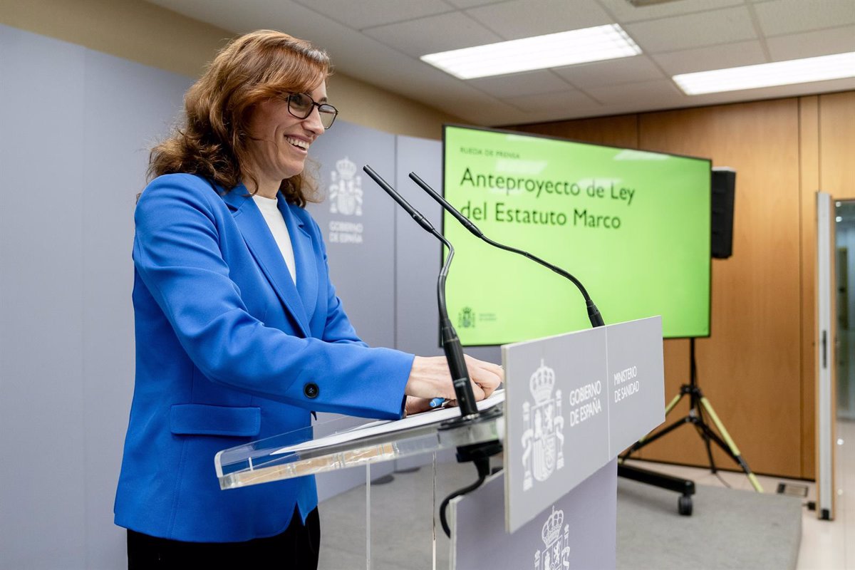 Sanidad conserva la exclusividad de jefes de servicio y directivos en el Estatuto Marco, pero elimina la de los MIR.