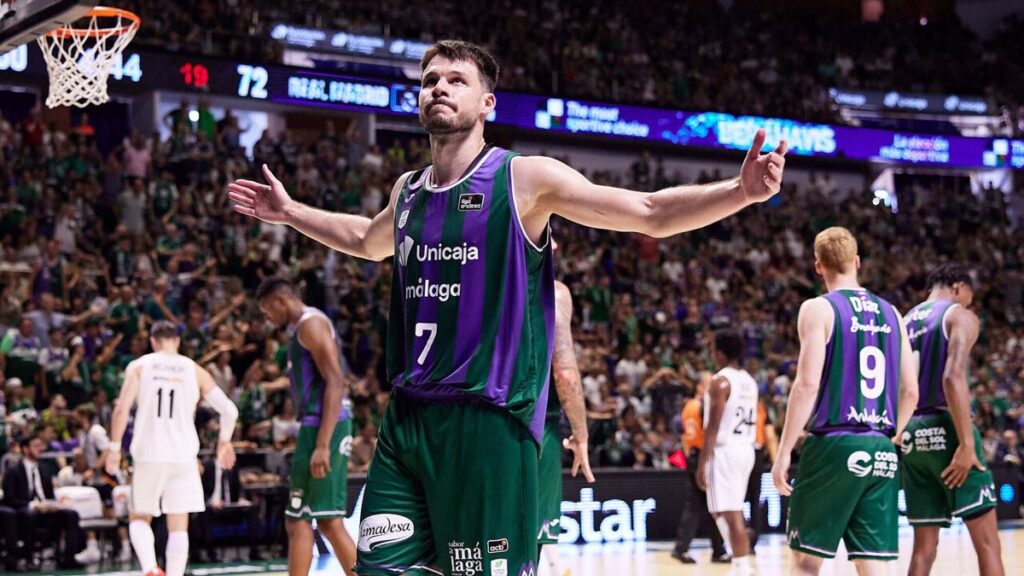 Unicaja asegura el cuarto partido con determinación.