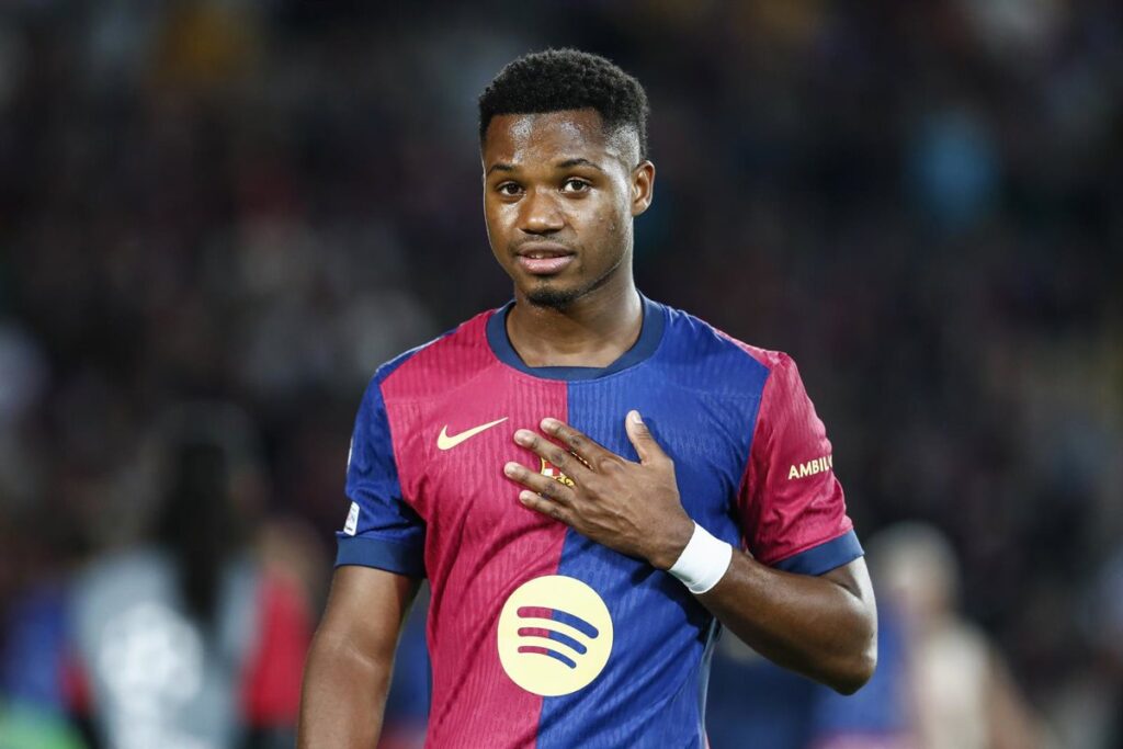 Ansu Fati extends contract with Barça until 2028, set to play on loan at Monaco for a year.
