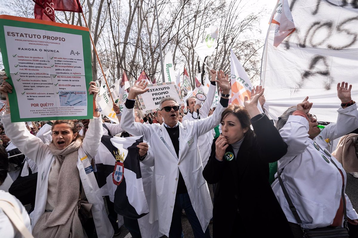 CESM y SMA anuncian una huelga nacional el 3 de octubre para exigir un Estatuto Marco para los médicos.