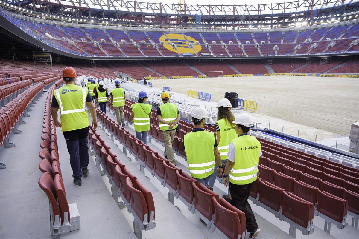 El Barça verifica la preparación del Spotify Camp Nou para su reapertura parcial.