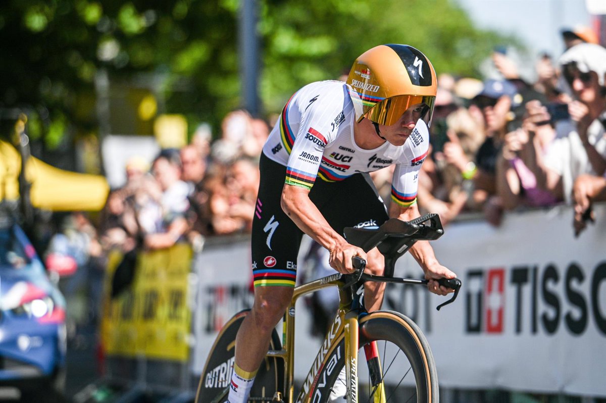 Evenepoel mantiene el liderazgo en las contrarreloj y Pogacar se establece como favorito en 'su' Tour.