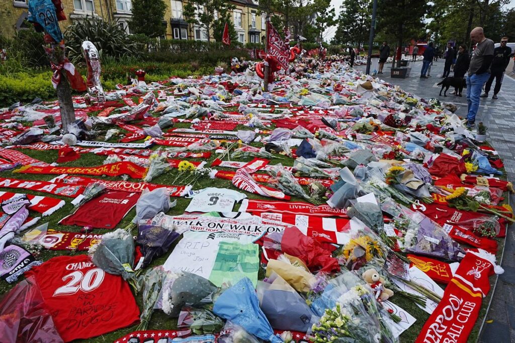Gondomar y Anfield viven un día de luto por Diogo Jota y su hermano.