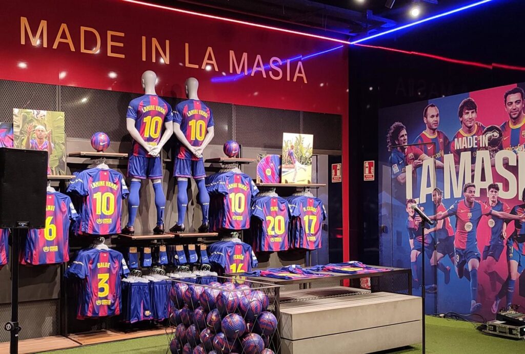 Lamine Yamal asume el dorsal '10' del Barça