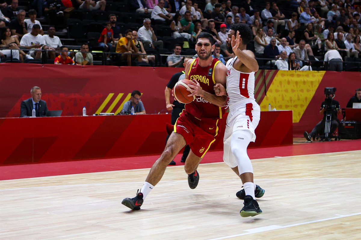 Los Memphis Grizzlies extienden el contrato multianual de Santi Aldama