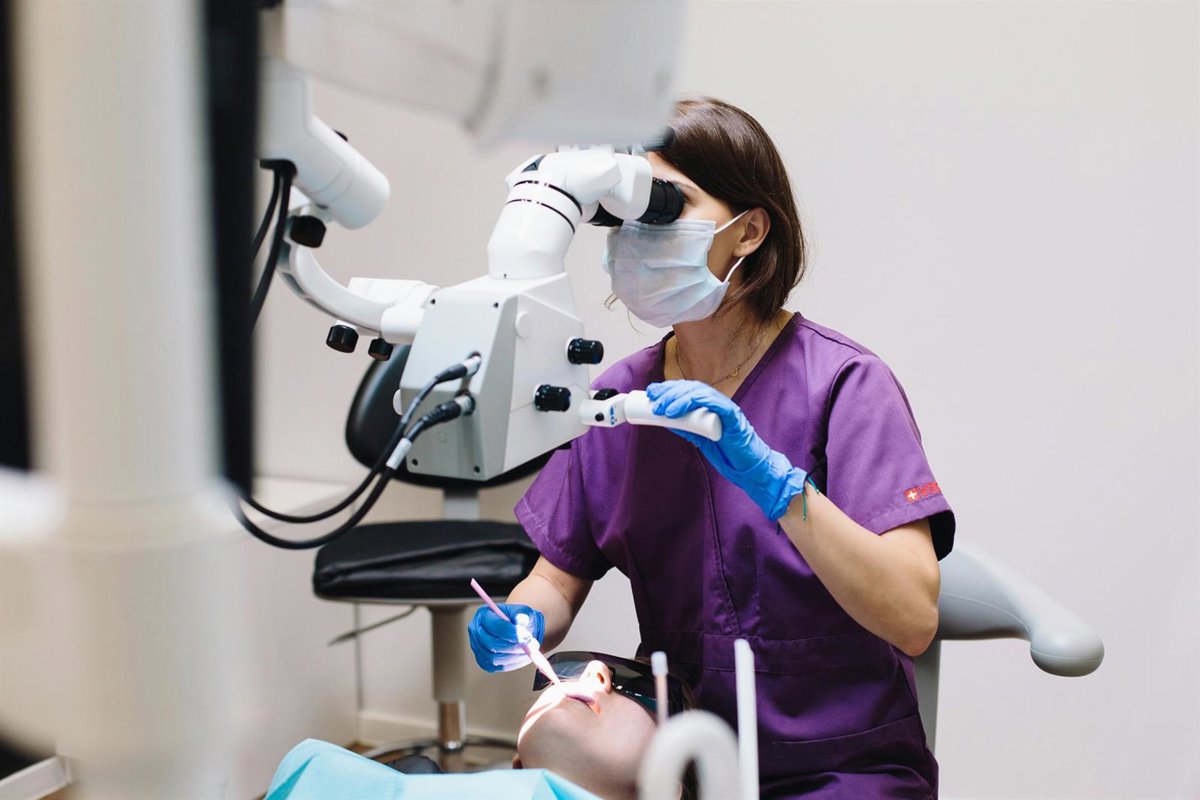 Los endodoncistas advierten sobre los peligros de esta práctica carente de respaldo científico