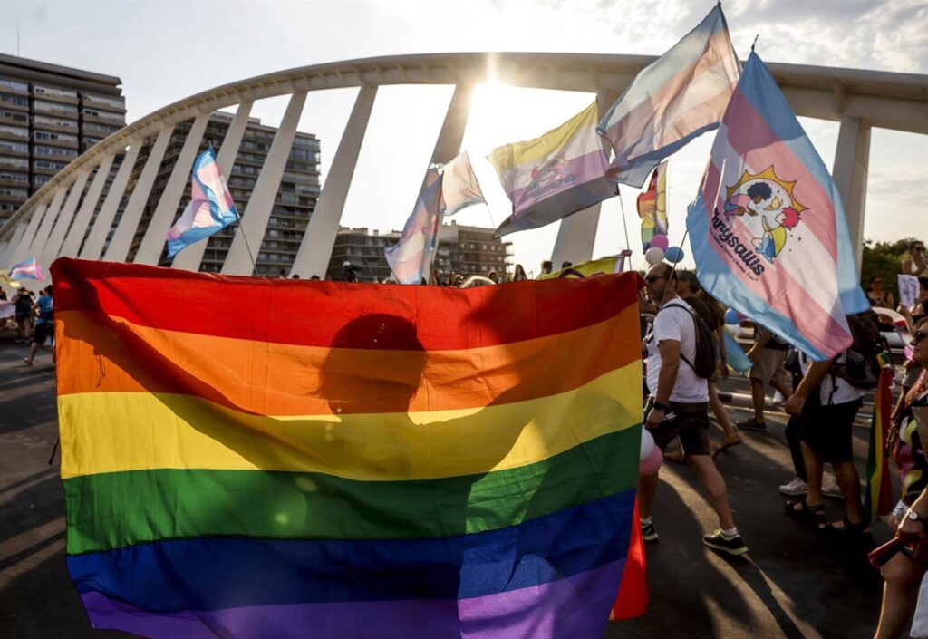 Sanidad centra su atención en la prevención del VIH y otras infecciones de transmisión sexual durante el Orgullo.