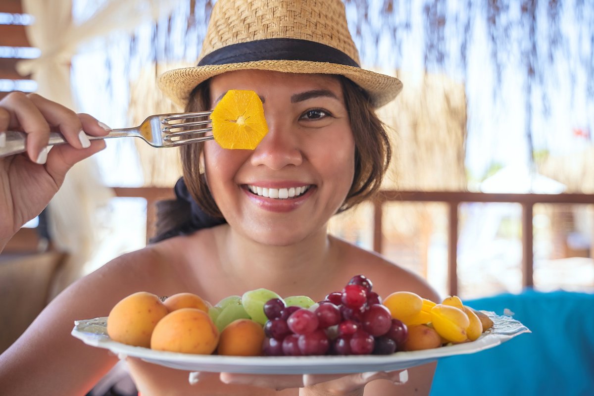 ¿Te cuesta mantenerte hidratado? Estos deliciosos alimentos te ayudan a beber agua.