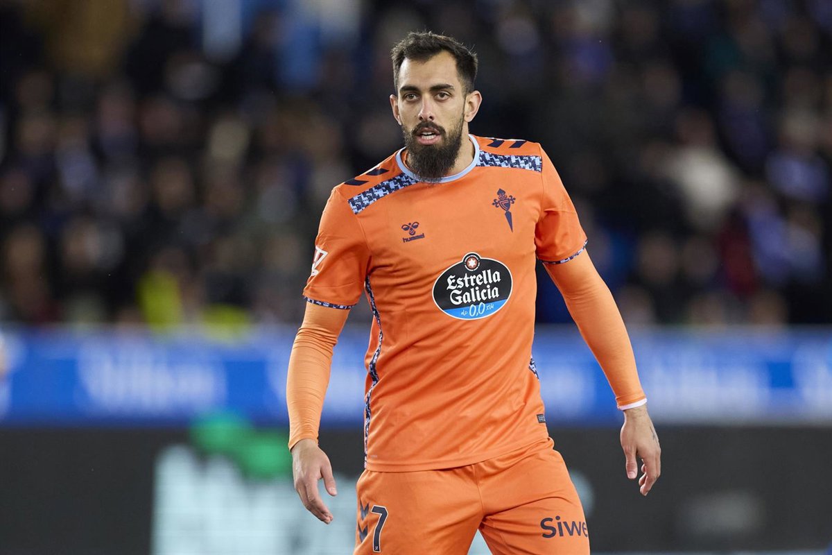 Borja Iglesias firma un contrato con el RC Celta hasta 2028